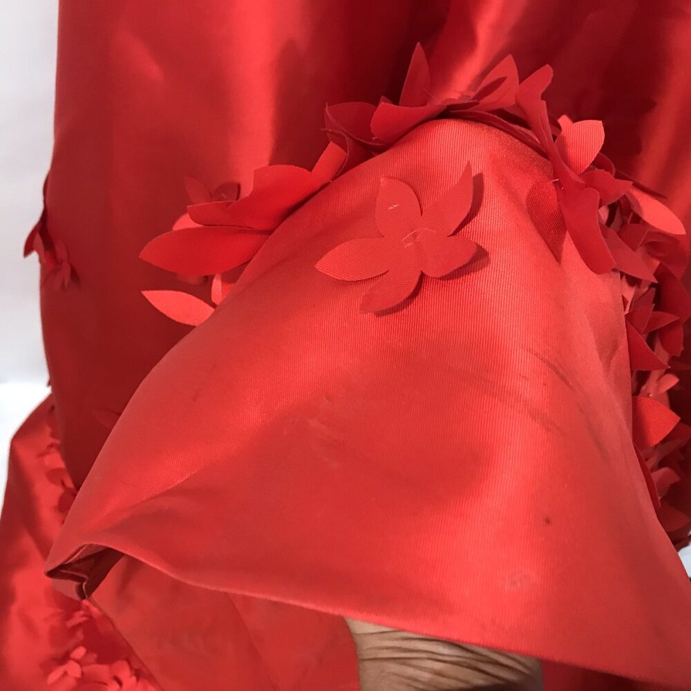 SHERRI HILL Formal Dress Sleeveless A-Line Gown Flower Petal Appliques Red Sz  2 - Picture 13 of 14